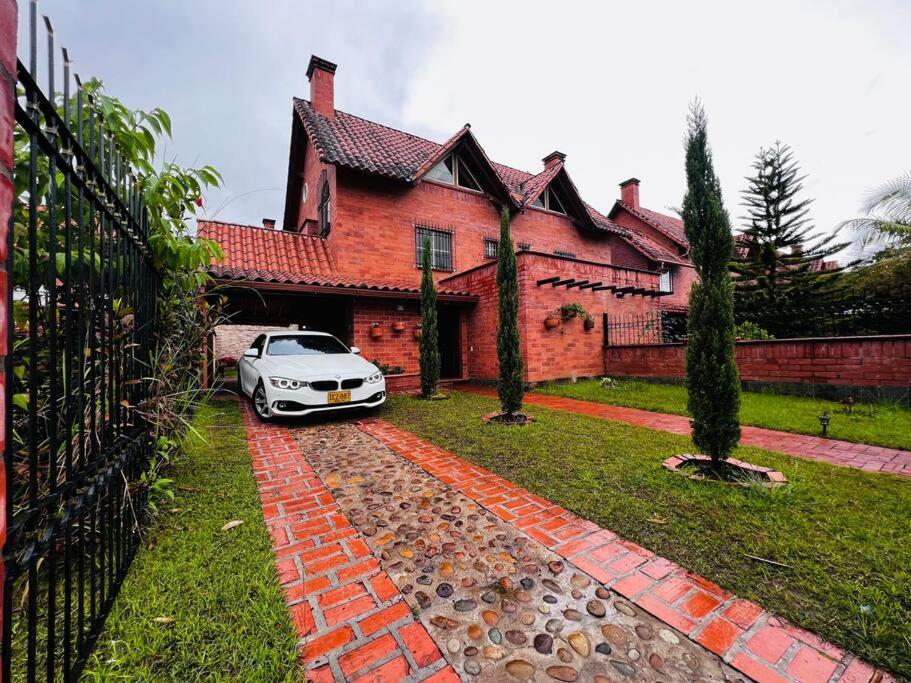 Hermosa Casa , Con Parqueadero En Rionegro Cerca Al Aeropuerto Vila Exterior foto